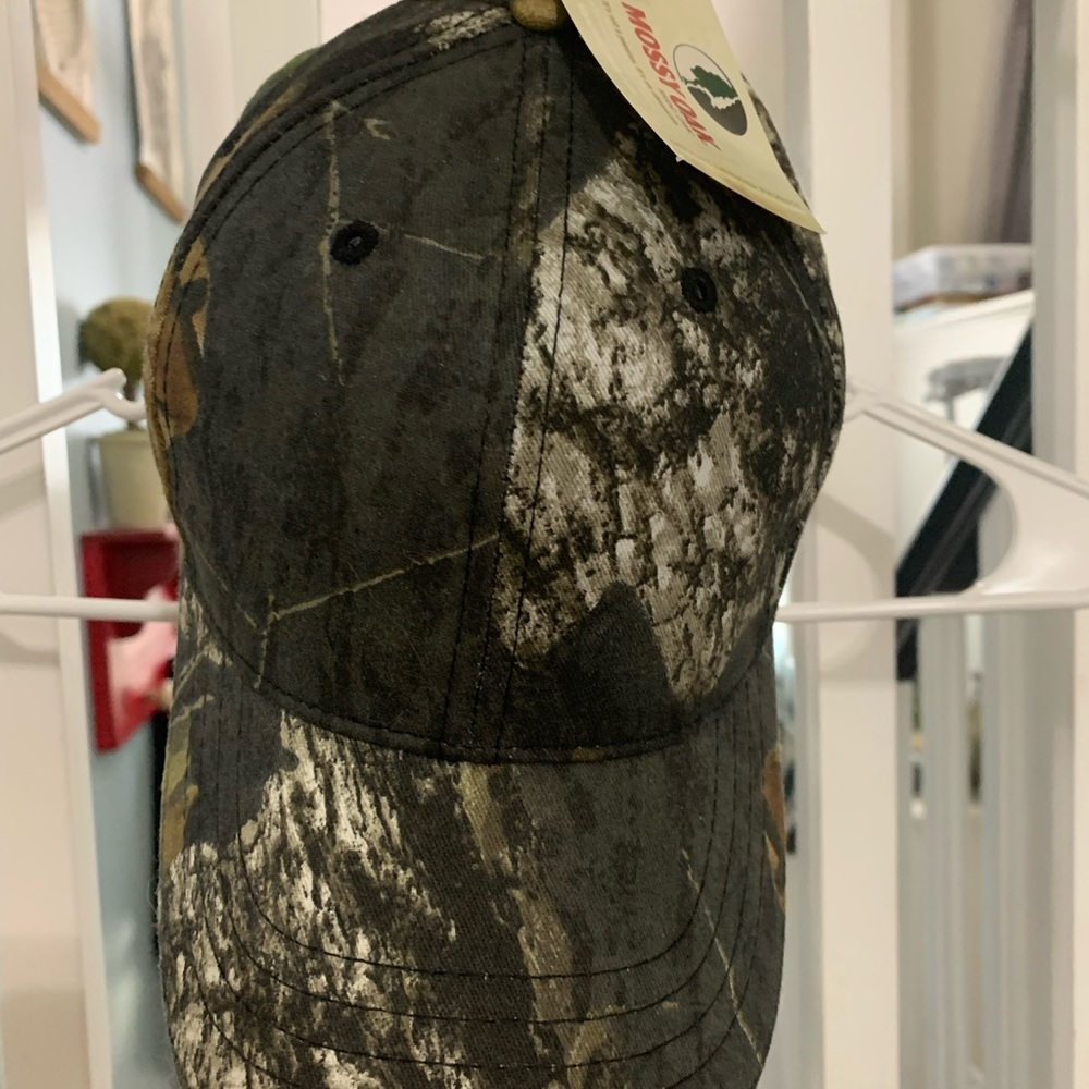NWT | Mossy Oaks Hat